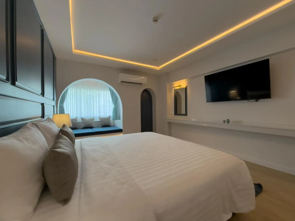 Regent Ramkhamhaeng and Apartment - photo 13
