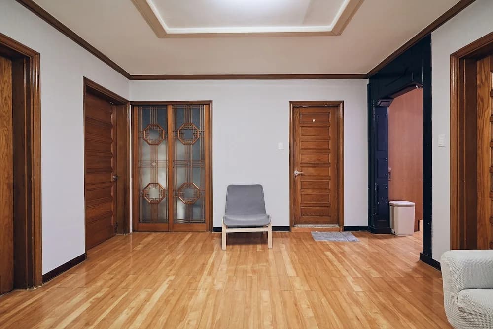 MYEONGDONG 100SQ3BDR FULL Villa - photo 2