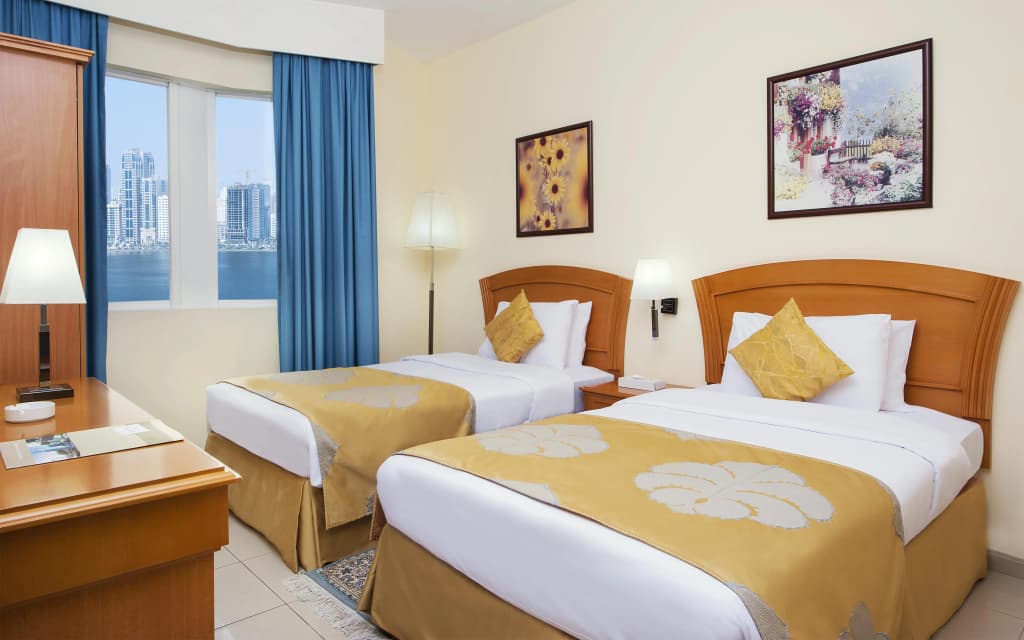 Golden Tulip Sharjah Hotel Apartments - photo 5