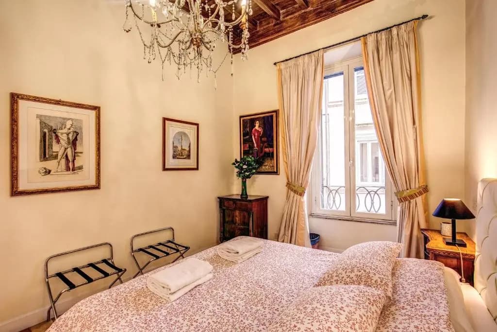 Sumptuous Residence by Piazza Navona - photo 7
