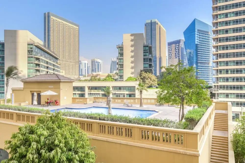 JBR Gem Spacious 1BR Apt With Balcony - photo 13