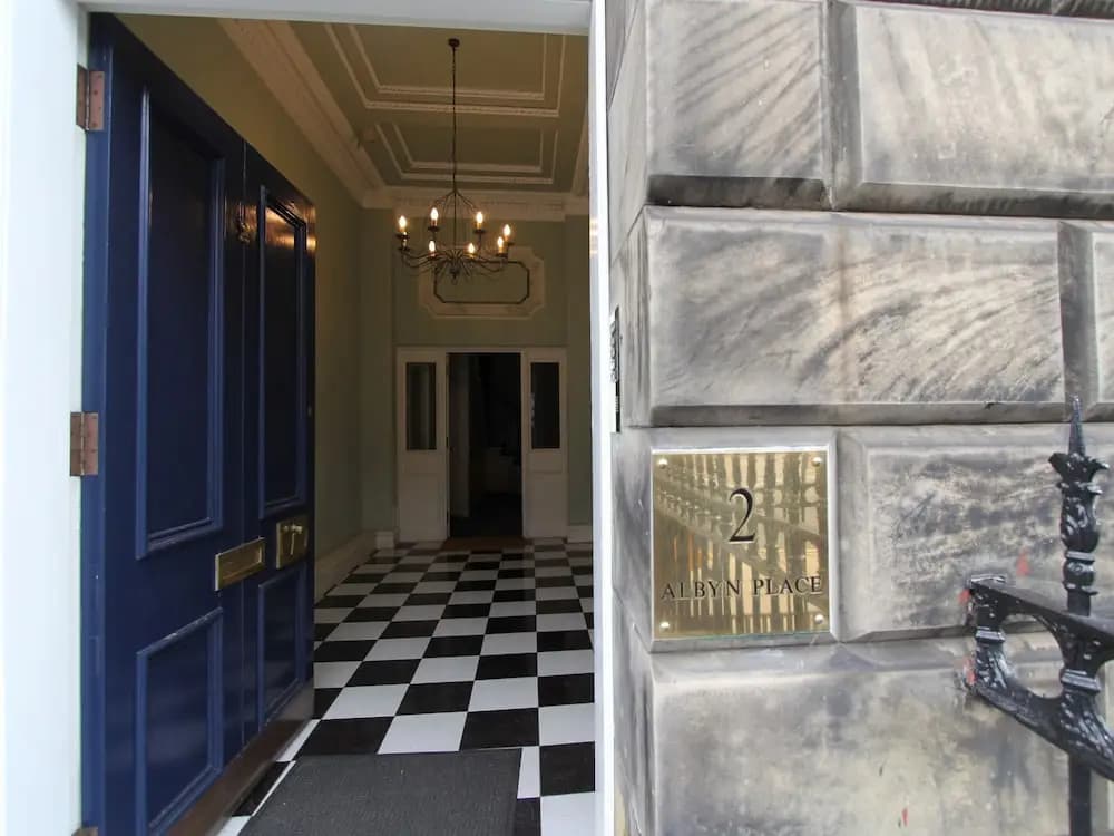 Escape To Edinburgh @ Albyn Place - photo 1