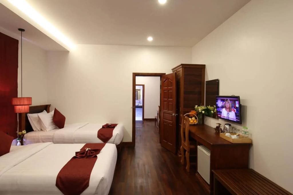 Holy Angkor Hotel - photo 4