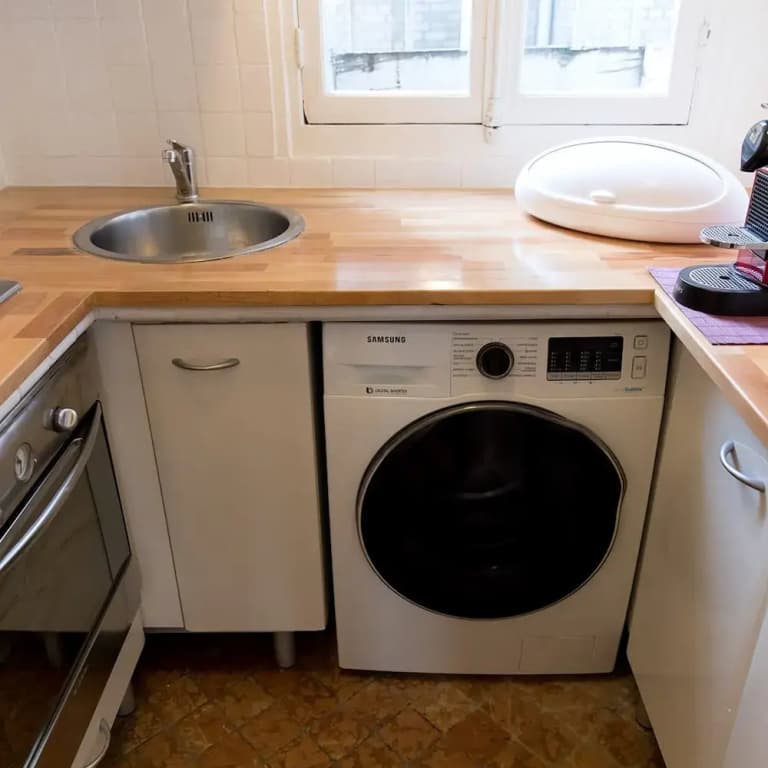 White Sacr I Beautiful 2-bedroom in Montmartre - photo 9