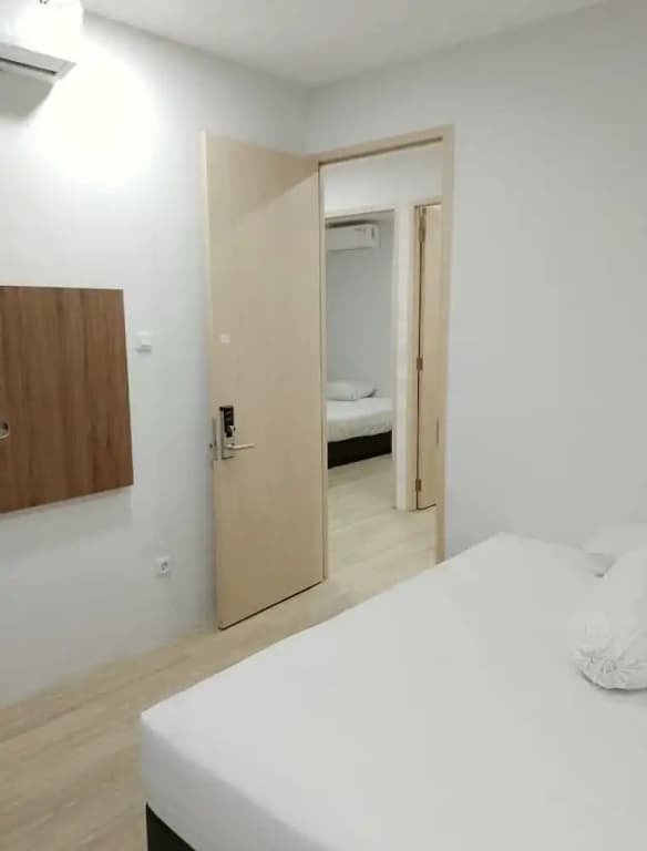 GoHome Harmoni Apartment - photo 4