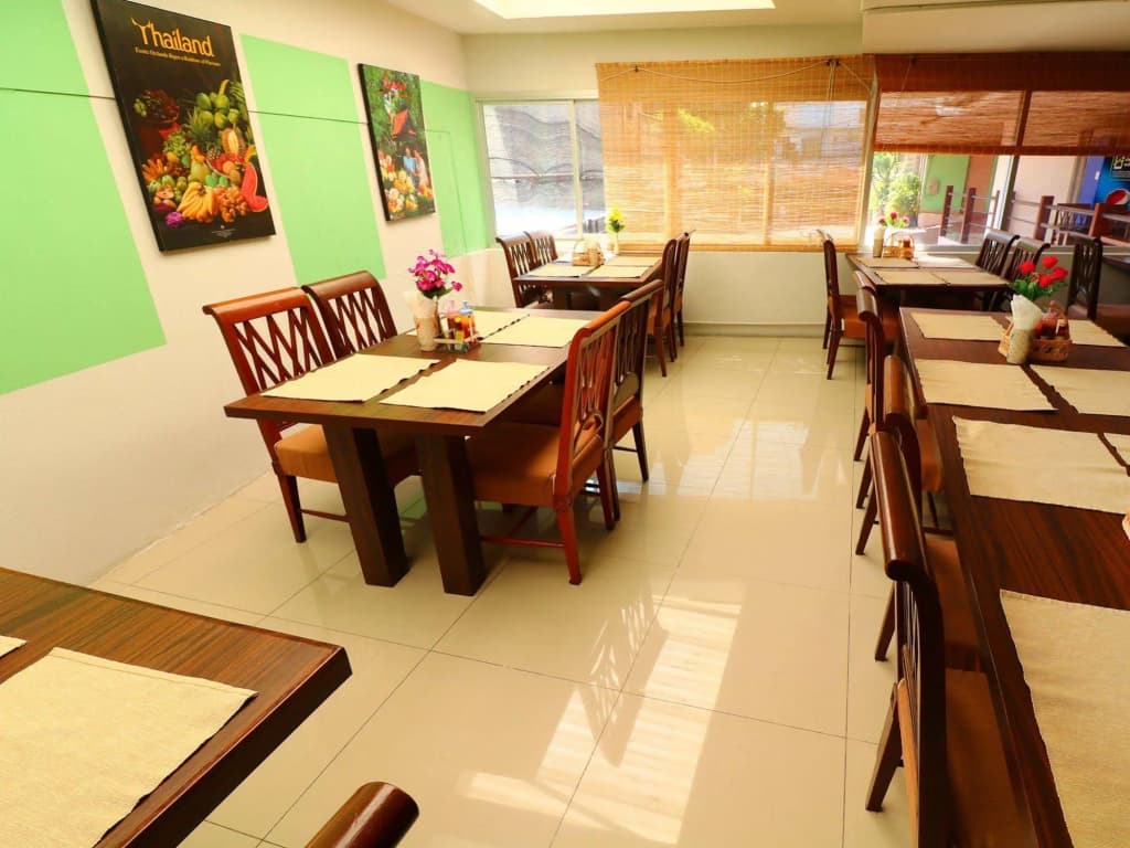 NIDA Rooms Bang Rak Emerald - photo 11