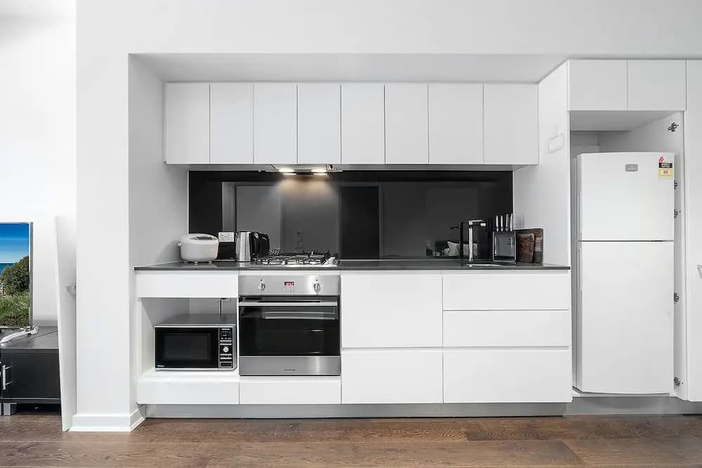EDWARD, 3BDR Melbourne Apartment - photo 12