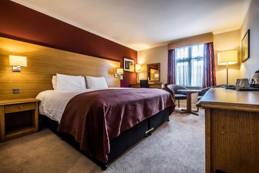 The Bridge Hotel Greenford - photo 4