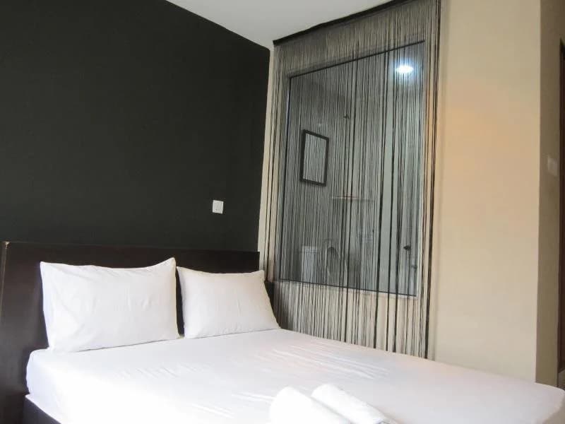Three Top Hotel - main photo