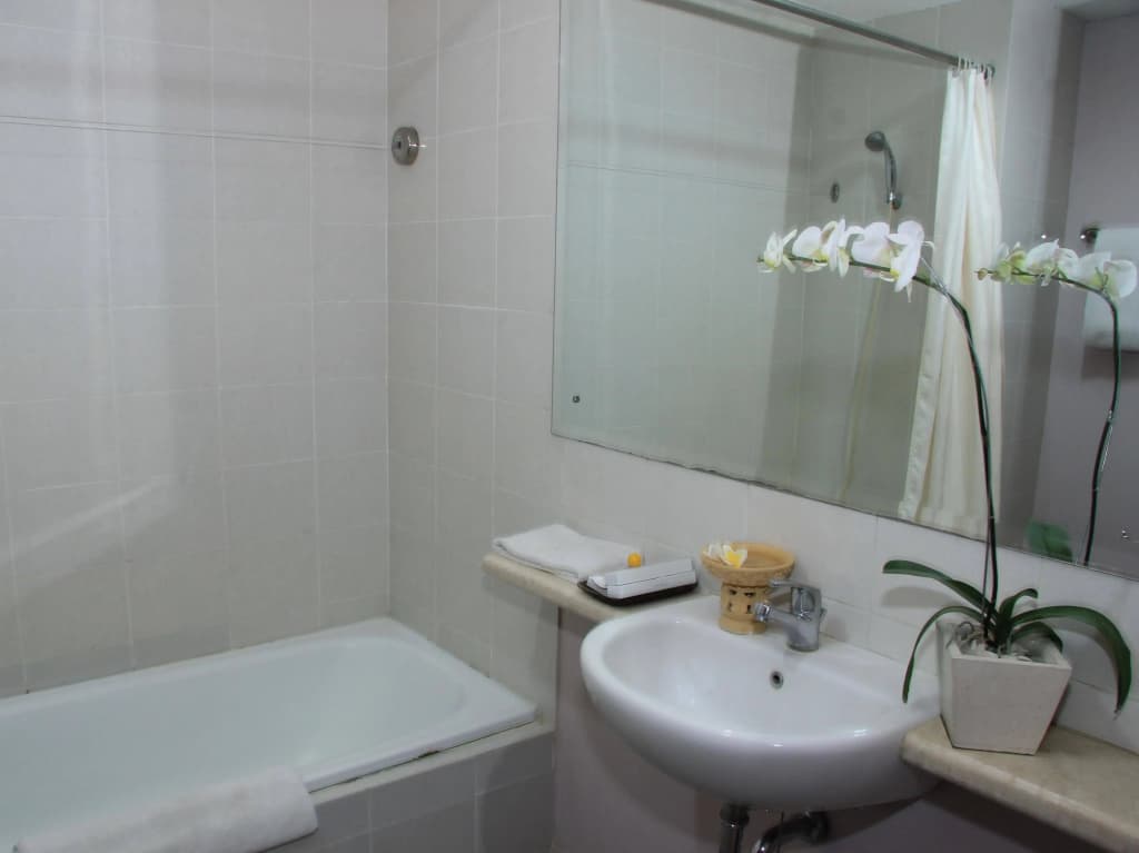 Grand Santhi Hotel - photo 8