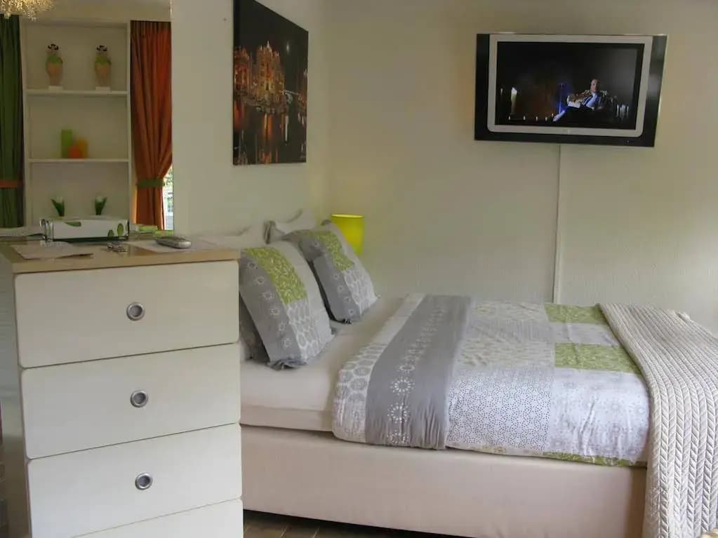 Sir Nico Guest House - photo 5
