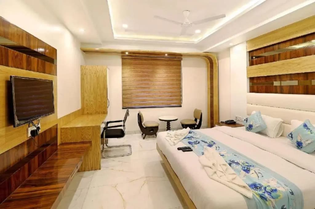 Orange Snapper Hotel - photo 3