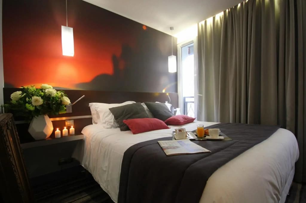 Hotel Lumières Montmartre Paris - photo 4