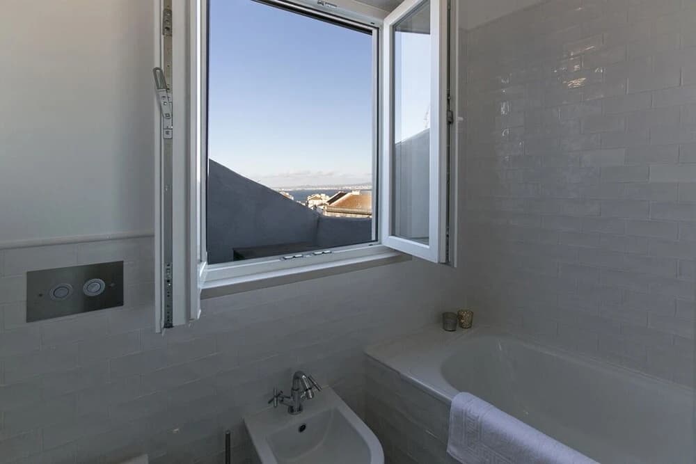 Elegant Graca Duplex Apartment Rentexperience - photo 10