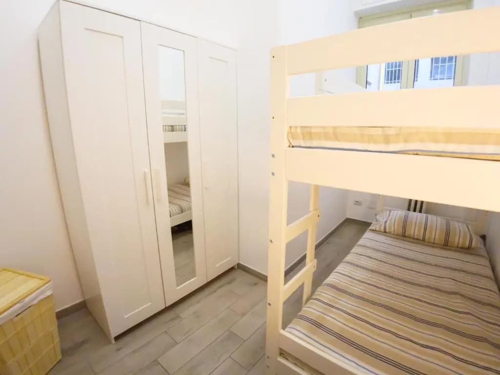 Flat 54 - New Opening - photo 3
