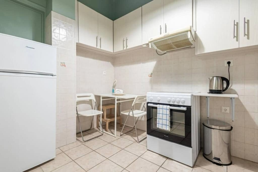 Roubnb 2 Acropolis Apt - photo 1