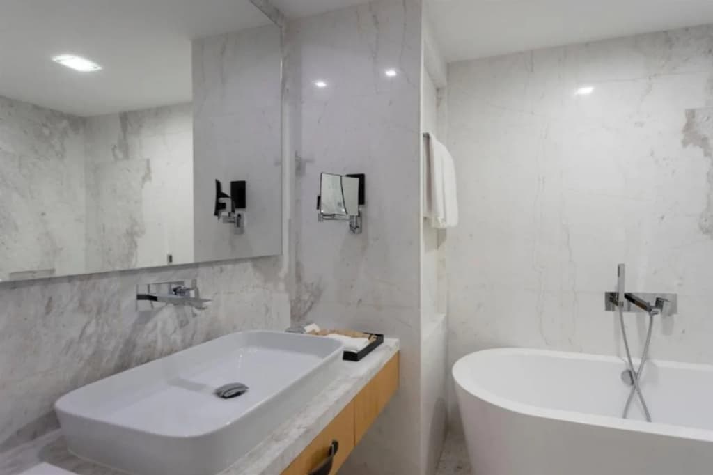 Alberni Jabal Hafeet Hotel - photo 7