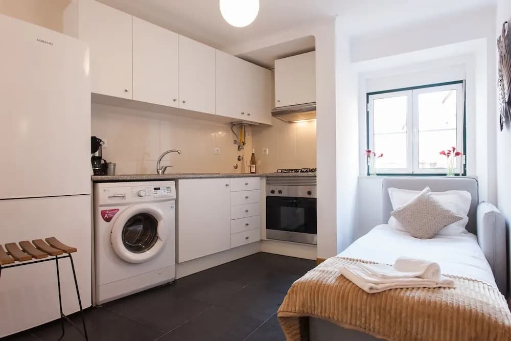 Moniz Studio Apartment - by LU Holidays - photo 15