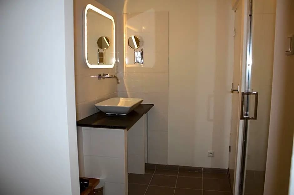 At number 6 - photo 6