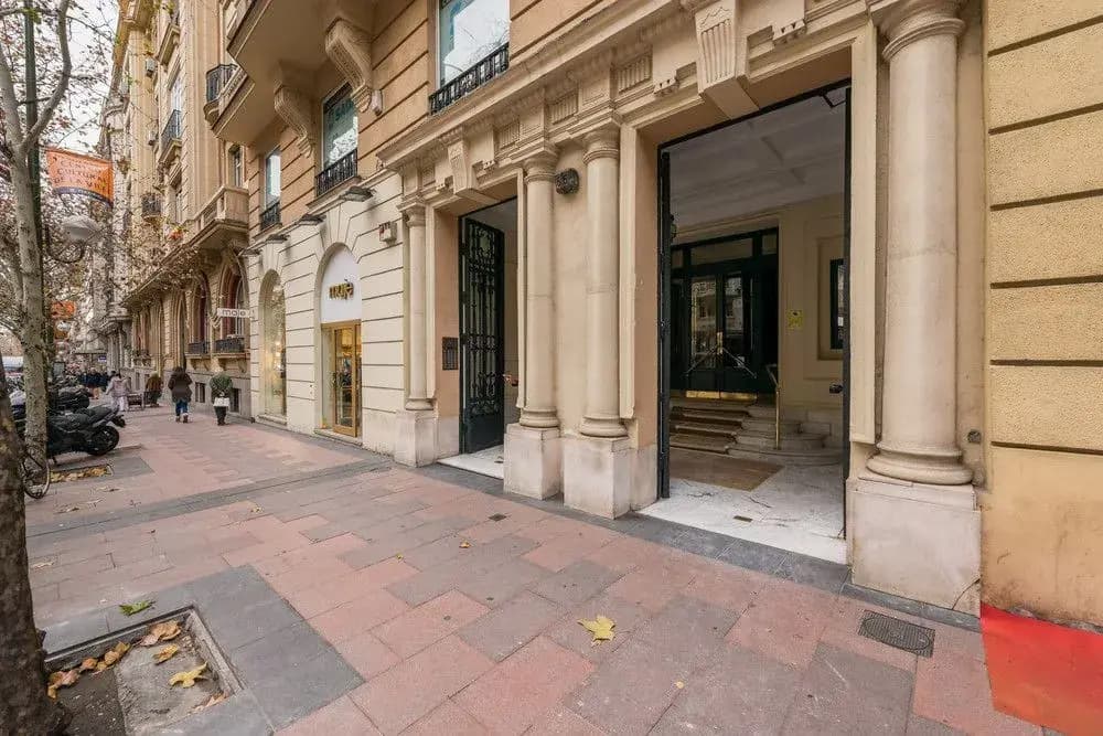 Retiro Apartment - photo 1