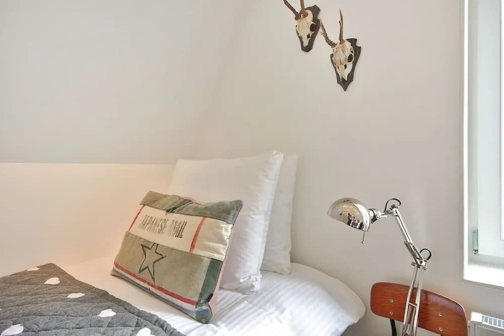2 Bedroom Apartment In City Centre - photo 4