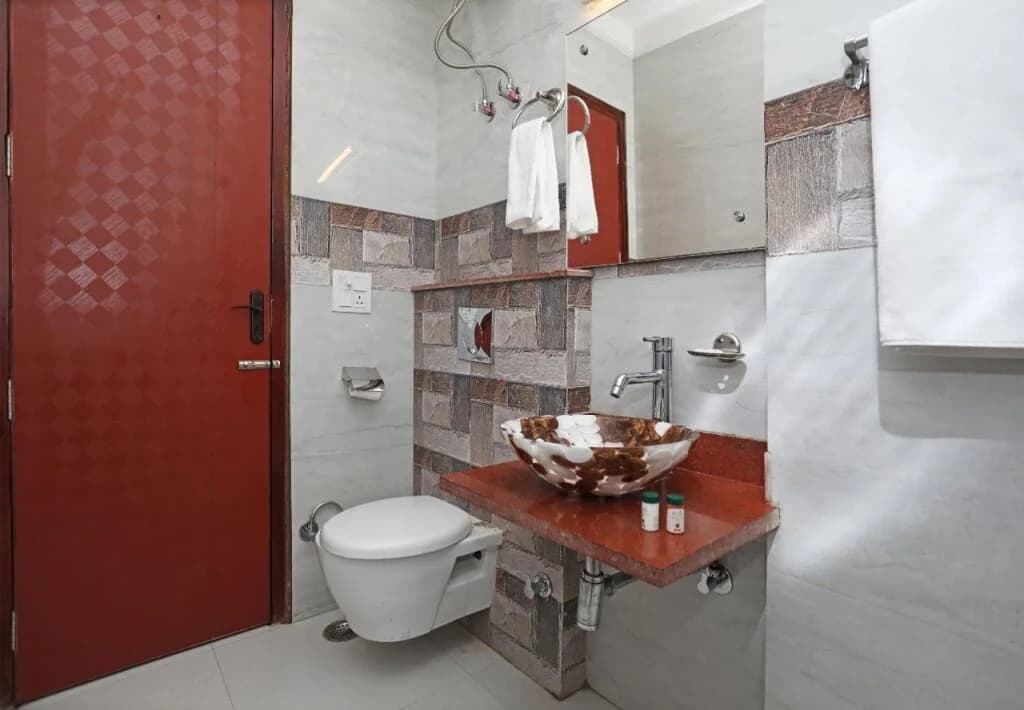 OYO Flagship 545 Rohini Pitampura - photo 6