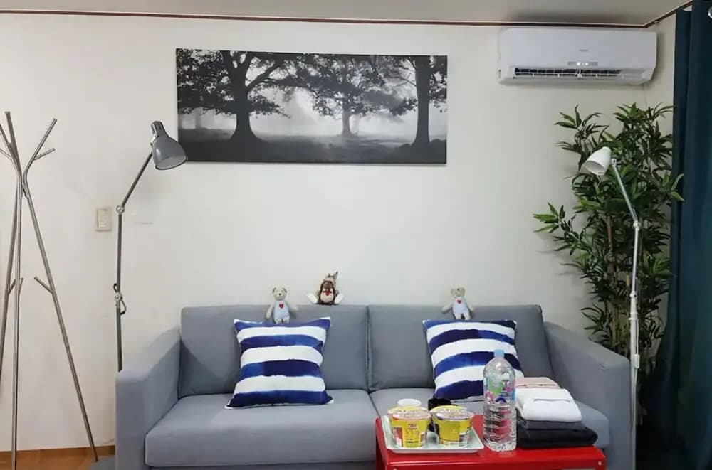 JJ's Studio in Hongdae - photo 41