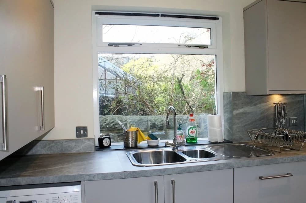 Silver Lining - Gilmore Place Apartment - photo 15
