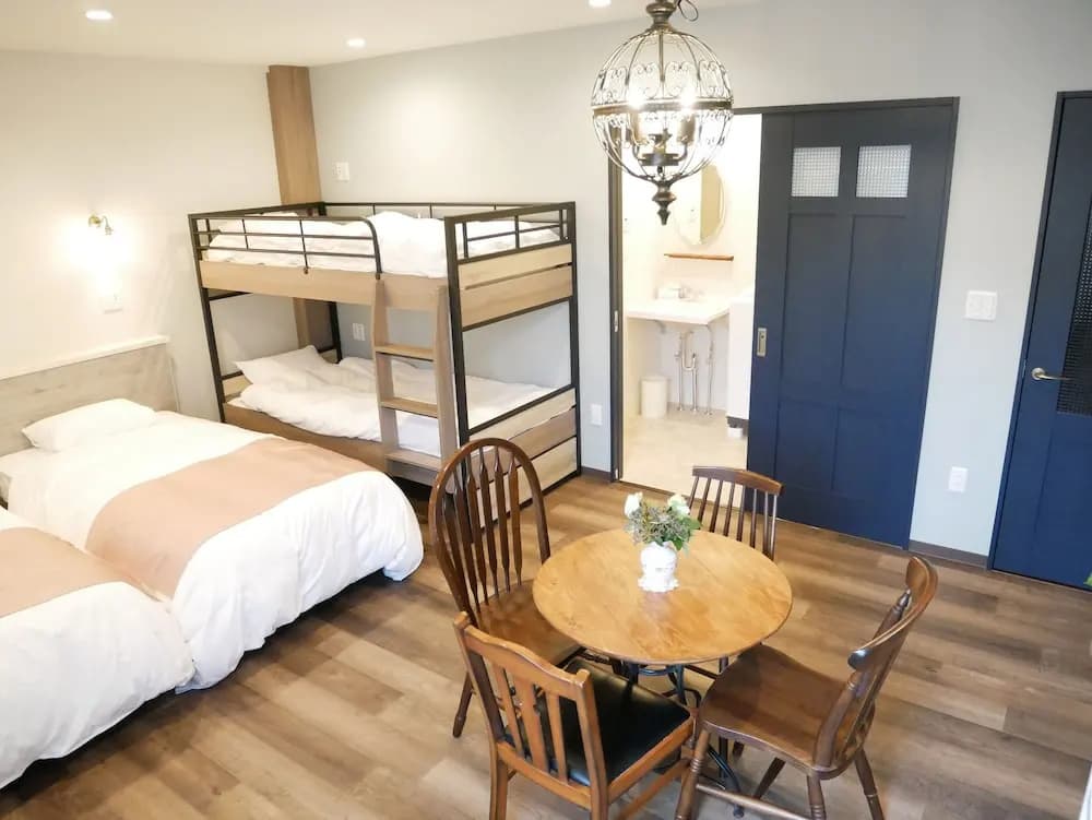 7 Rooms Hotel & Cafe - photo 2
