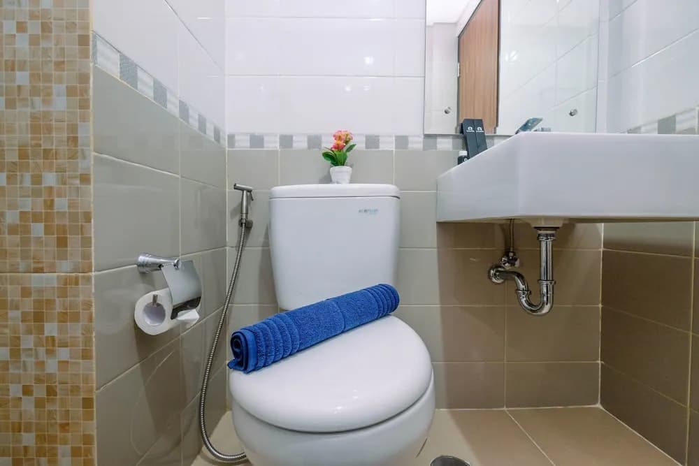 Homey and Comfortable 1BR Apartment at Royal Olive Residence - photo 6