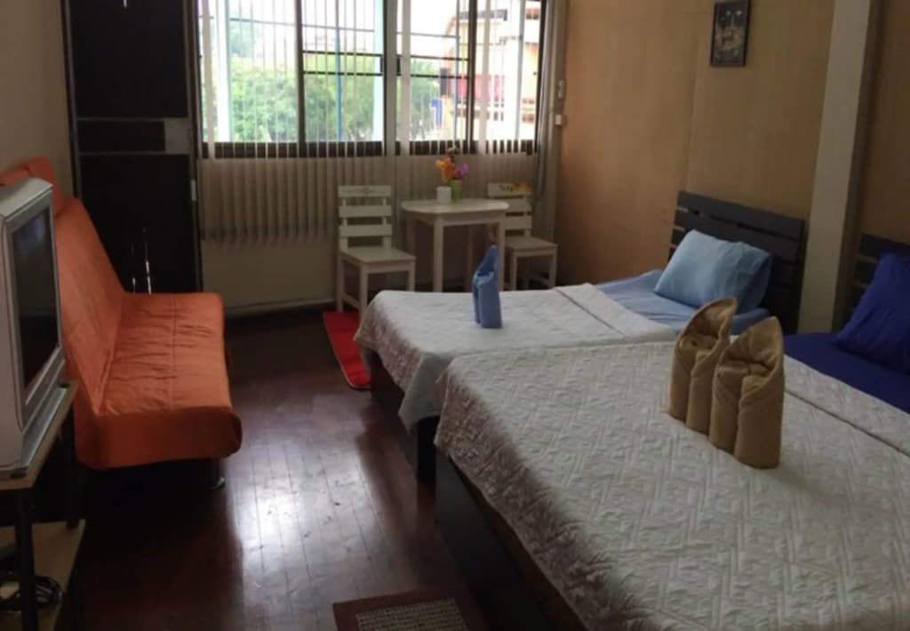 Changphuak Gate Guesthouse - photo 3