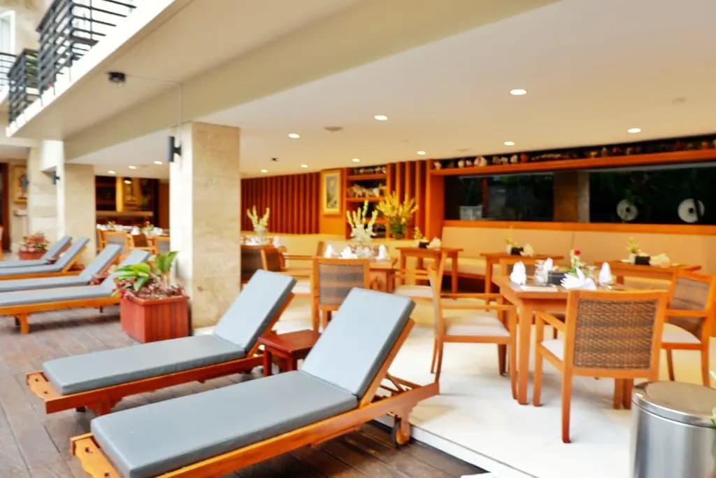 Saris Hotel Kuta - photo 12