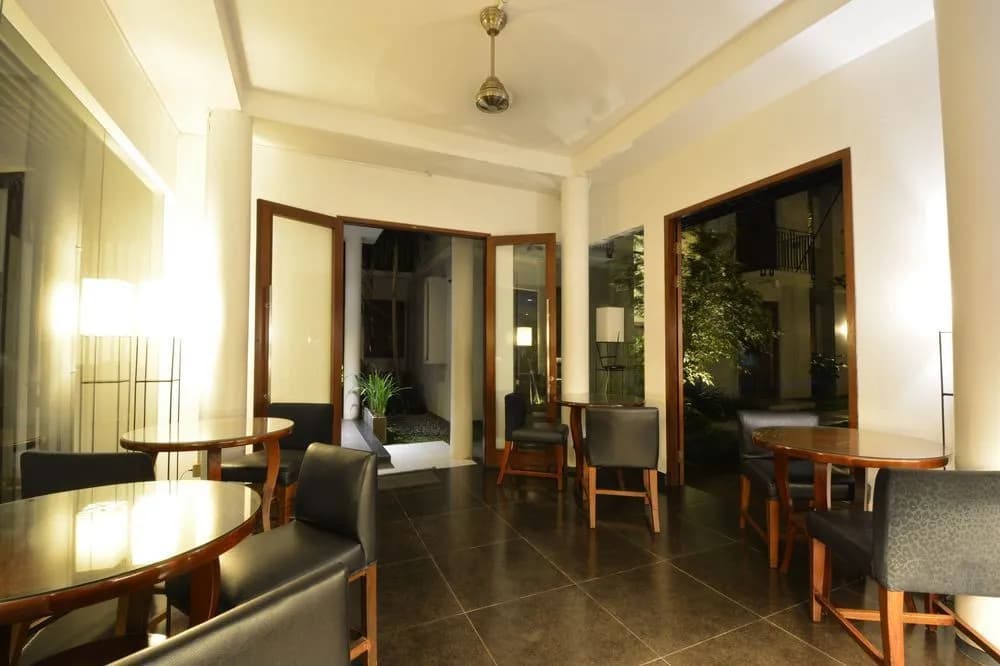 ZEN Rooms Kemang Ampera - photo 12