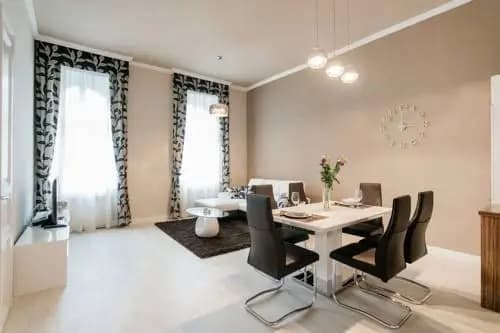 Parliment Luxury Apartment - photo 10