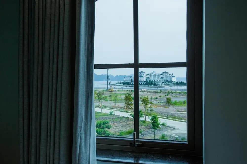 The Twin Hotel - photo 8