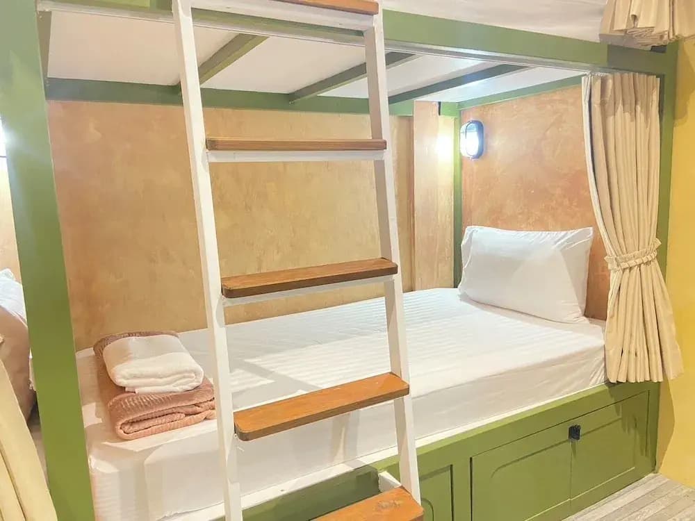 The Sierra Hostel Phuket - photo 3