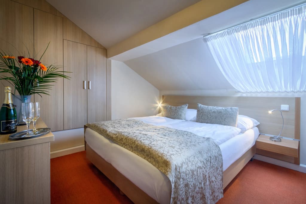 Hotel Taurus - photo 15