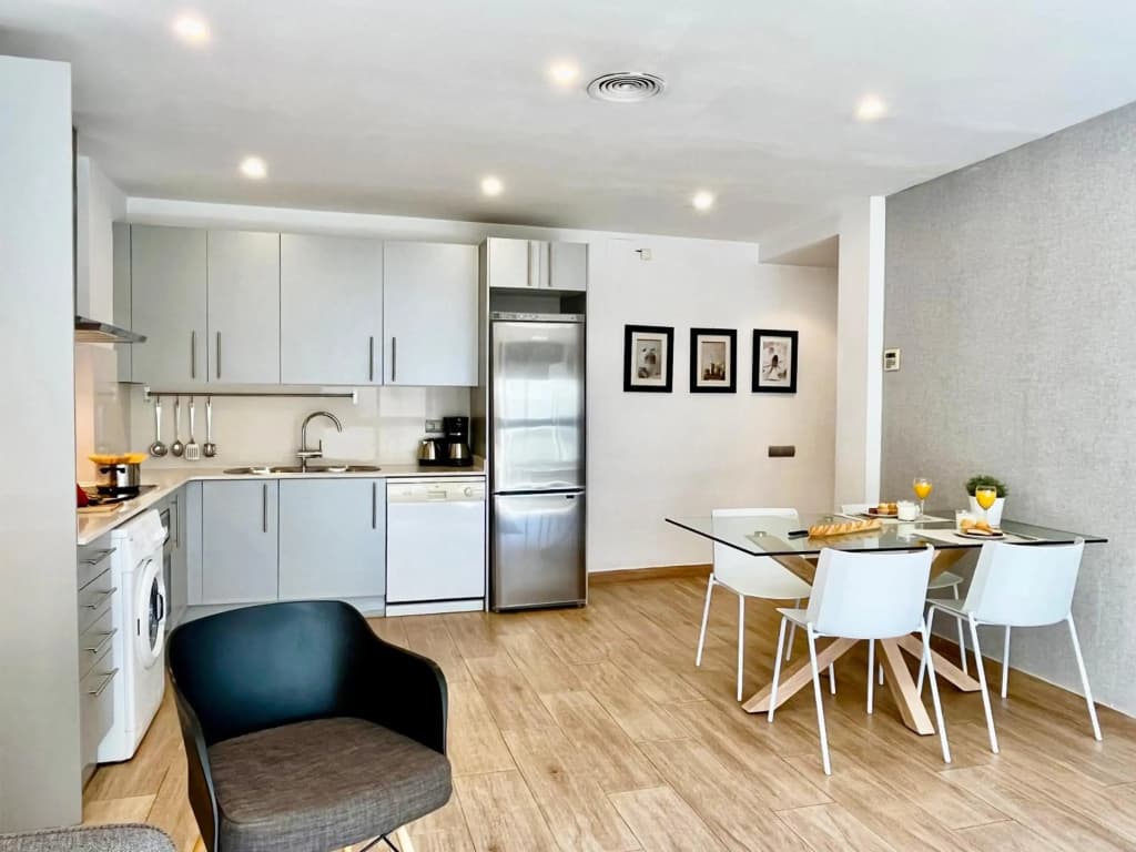 Feelathome Mozart Apartments - photo 17