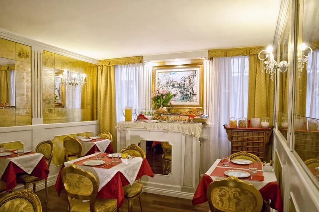 Hotel Noemi - photo 24