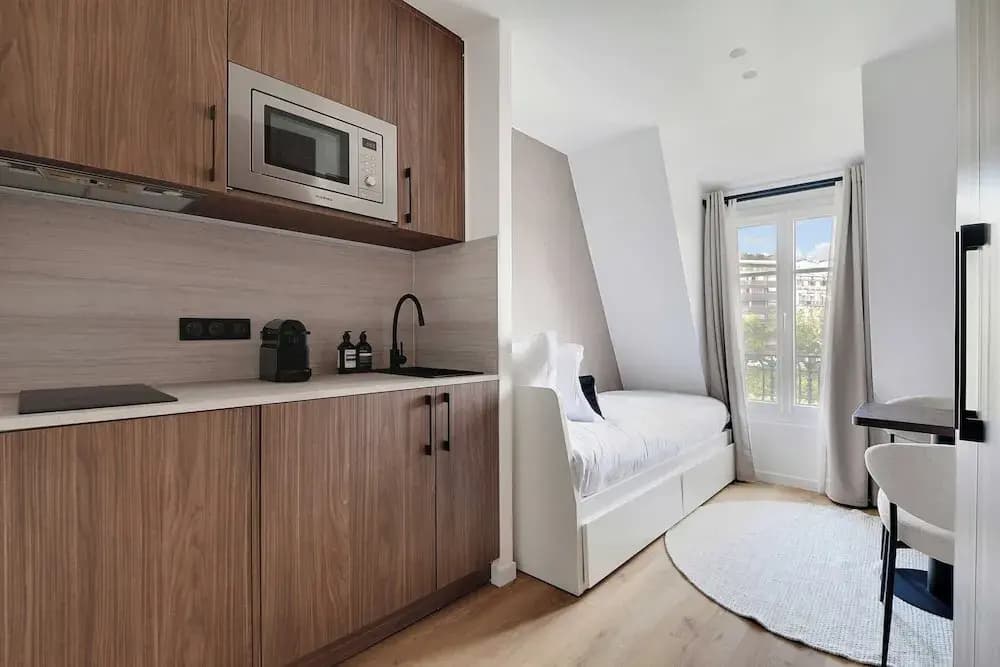 Bright and Modern Studio - 2P - Passy - photo 2