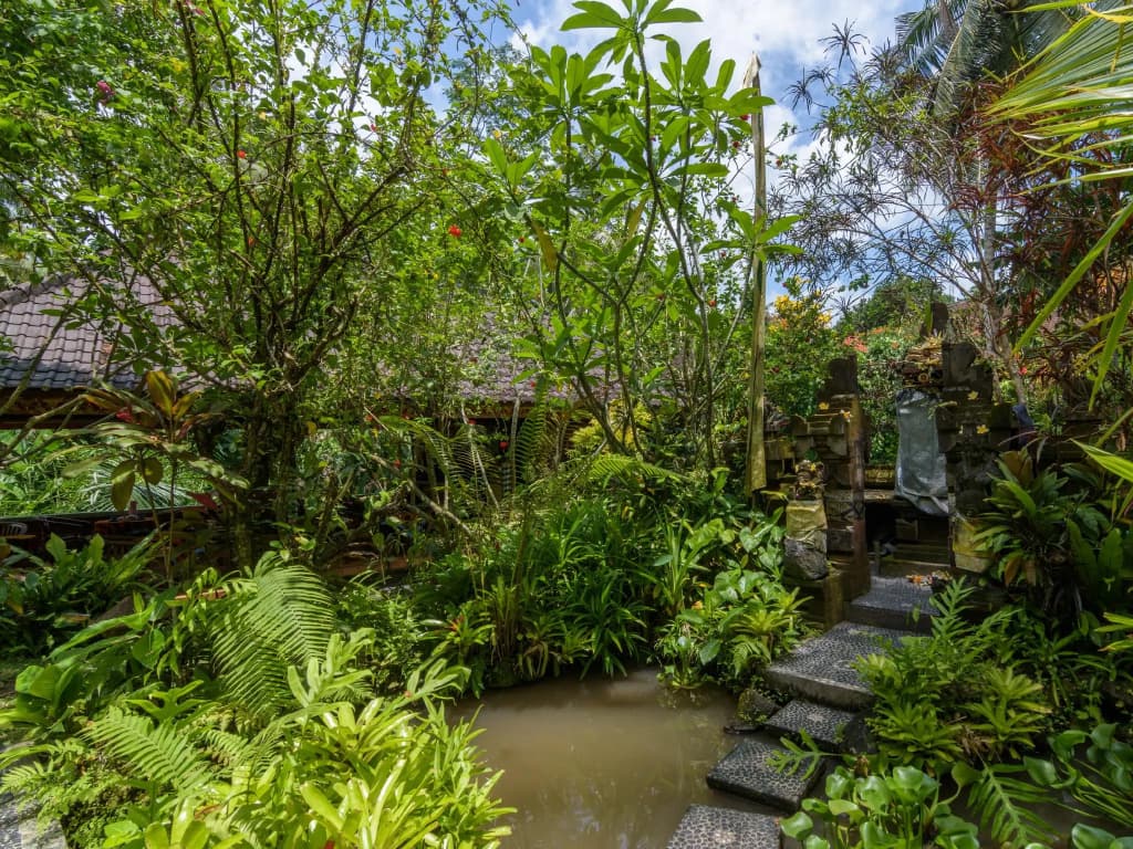 Gusti Garden Bungalows - photo 16