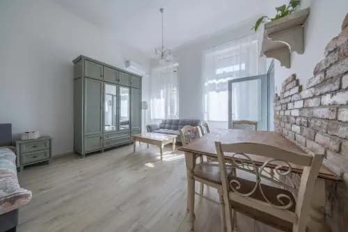 Luxury Central Apartment - photo 1