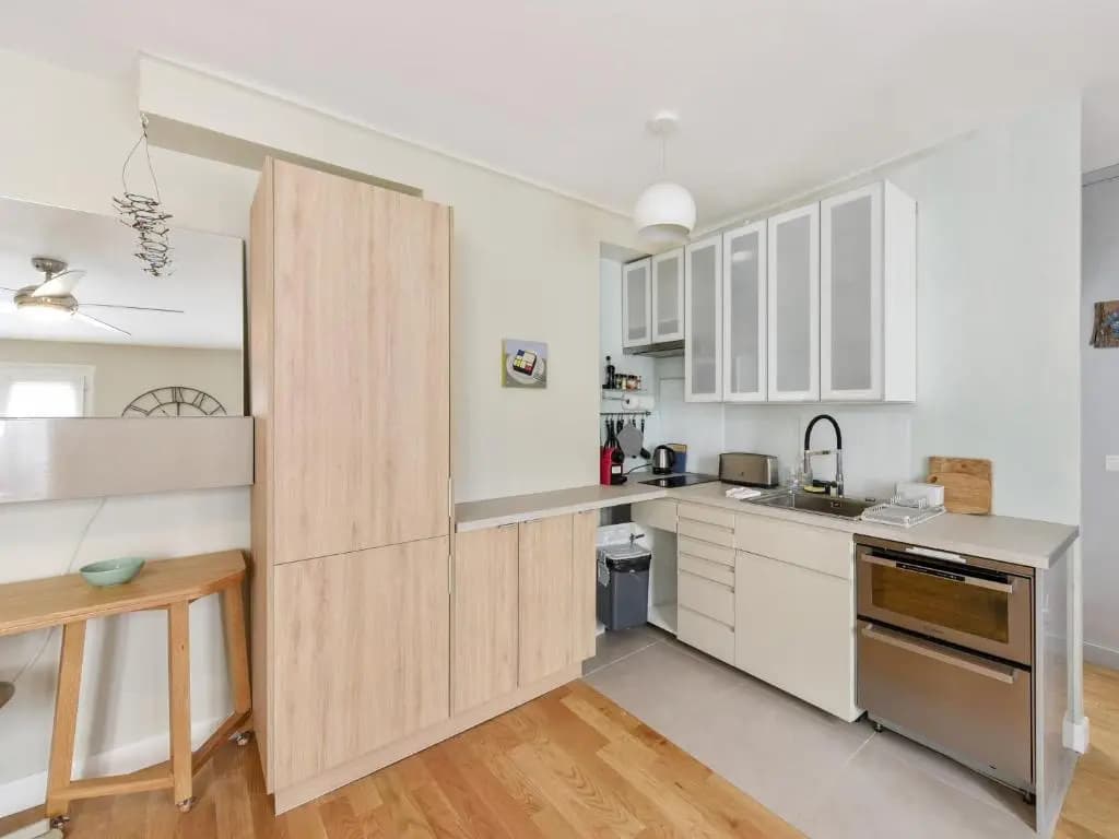 Welkeys - Crozatier Apartment - photo 10