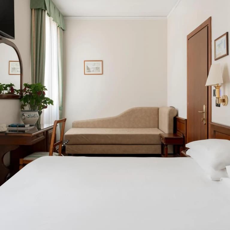 Hotel Boccaccio - photo 35