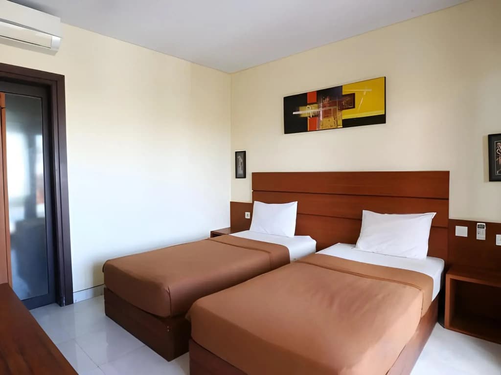 Kondra Premiere Guest House Kuta - photo 6