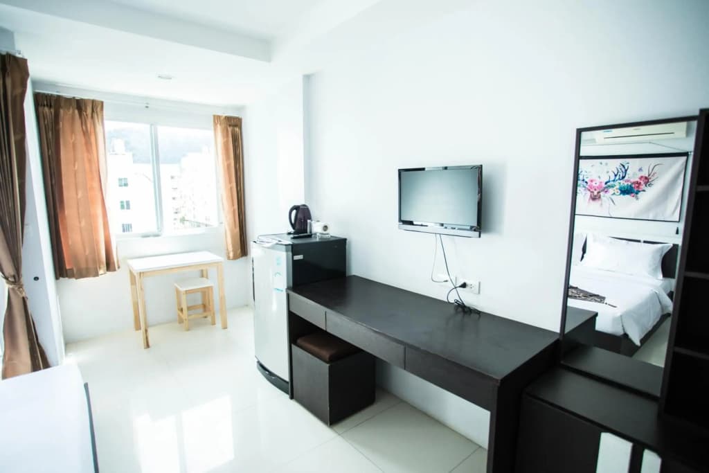 Bad Boys Guesthouse Patong - photo 6