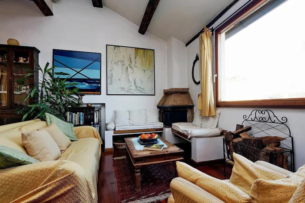 Piazza Mattei Terrace Apartment - photo 4