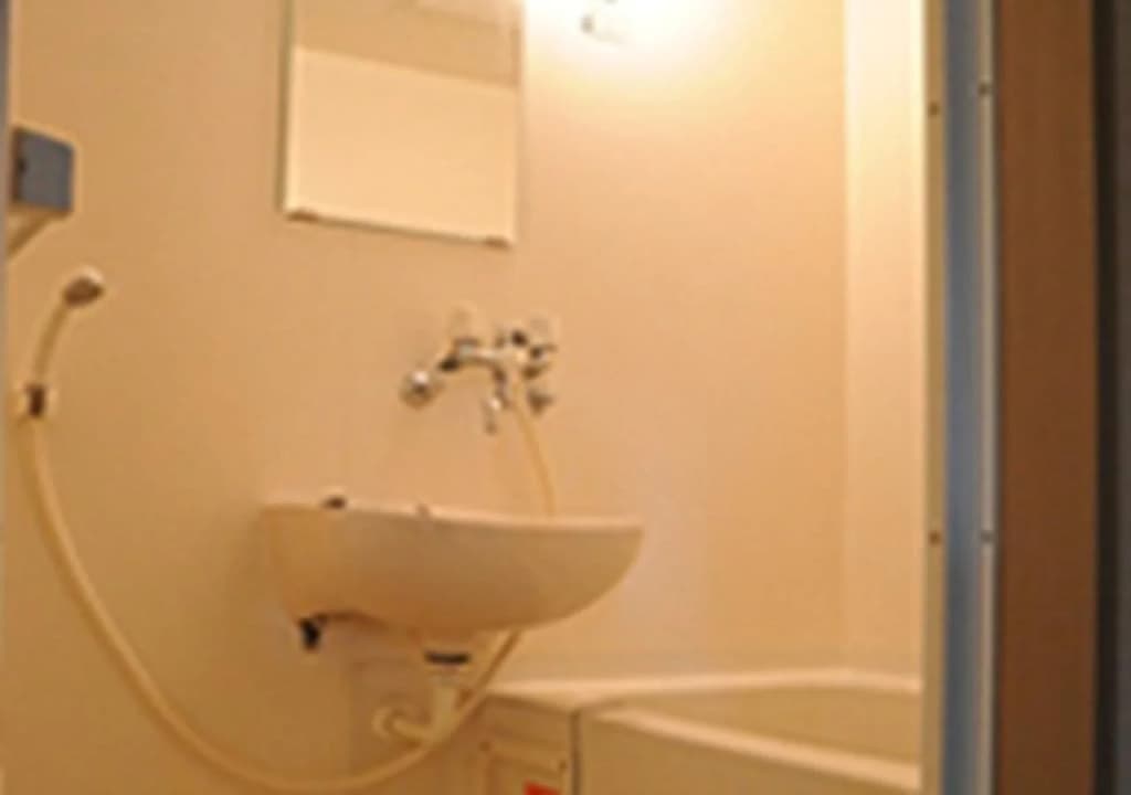 Guest House Chikyugo - the Earth Ship - photo 9