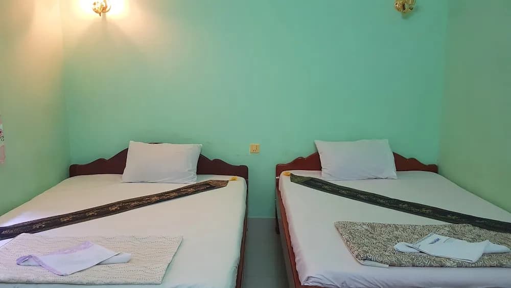 Hagios Global Guesthouse - photo 4