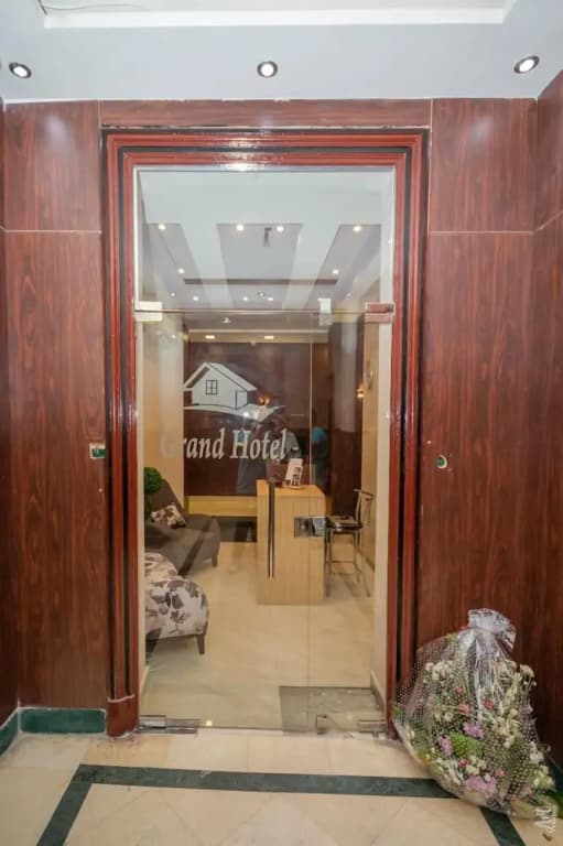 Grand City Hotel - photo 9